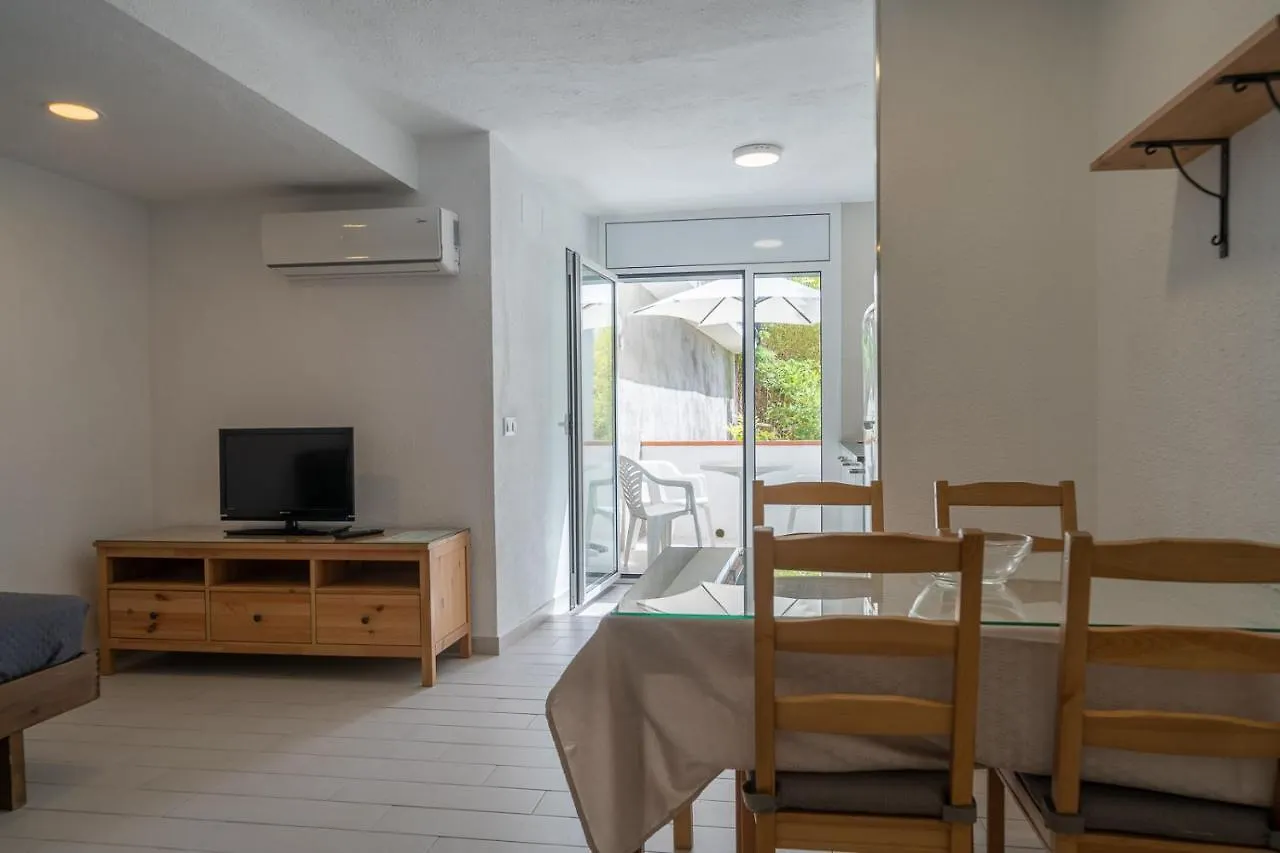 Apartamentos Costamar 滨海略雷特 公寓